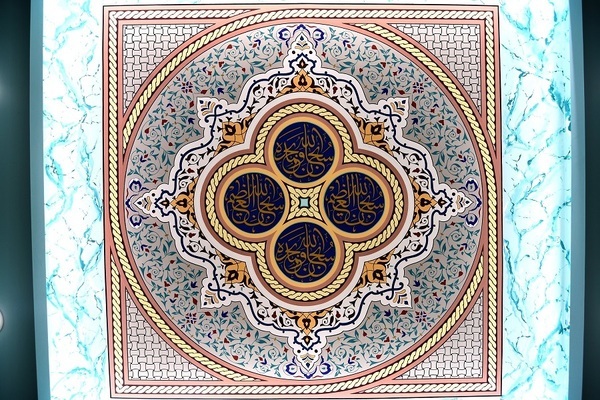 Bir Türk sanatçı 50 camiyi İslam mimarisi tarzında süsledi