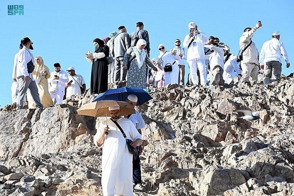 Hacı adaylarının buluşma yeri; Medine camileri