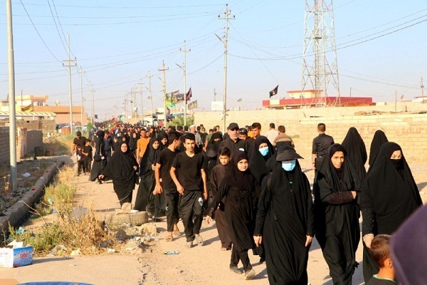 Irak’ın Musul kenti Sünni yerleşim bölgesinde Aşura yürüyüşü