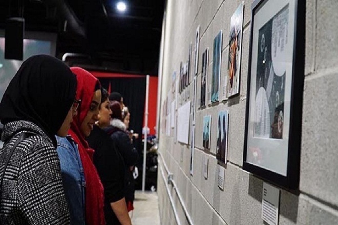 Yemenli sanatçı tablolarını açık artırmaya çıkardı