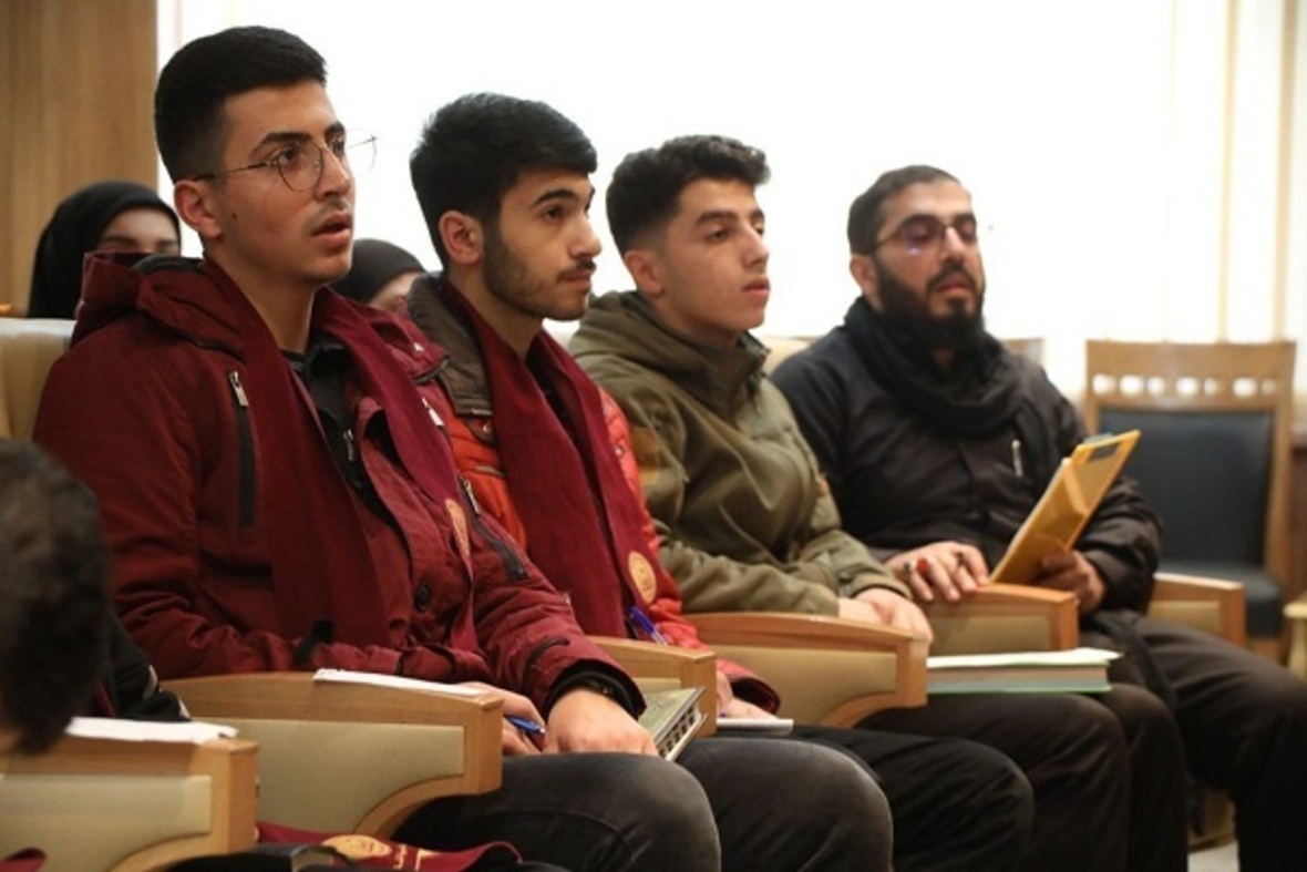 Kerbela’da Lübnanlı Kur’an öğretmenleri için eğitim verildi | Fotoğraf