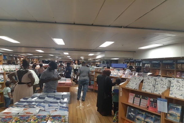 Tanzanya’da dünyanın en büyük yüzen kitap fuarı | fotoğraf