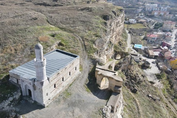 Erzincan'daki 800 yıllık cami ibadete açılıyor