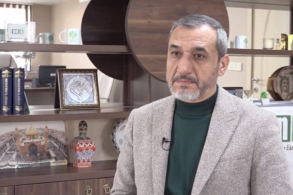 Rivayetlerle anne ve babaya iyilikte bulunmak