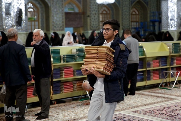 Ramazan ayı boyunca Meşhed'de Kur'an tilaveti | Fotoğraf