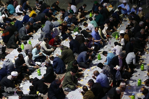 Her gün Hz. Masume'nin hareminde iftar sofrası kuruluyor | Fotoğraf