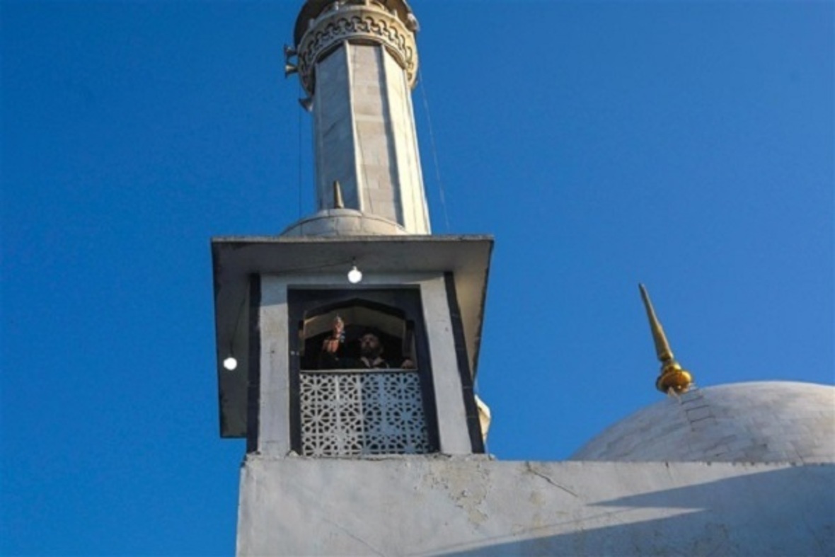 Ramazan'ın son günlerinde Hindistanlı Müslüman kadınlar camilere akın ediyor