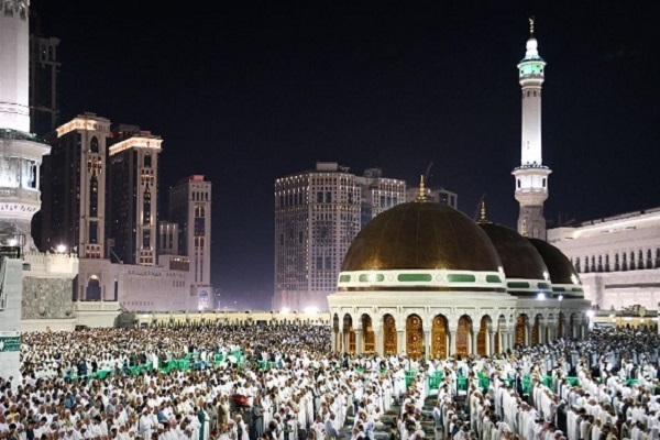 Mescid-i Haram tarihi bir rekorla ibadet edenlerle doldu taştı