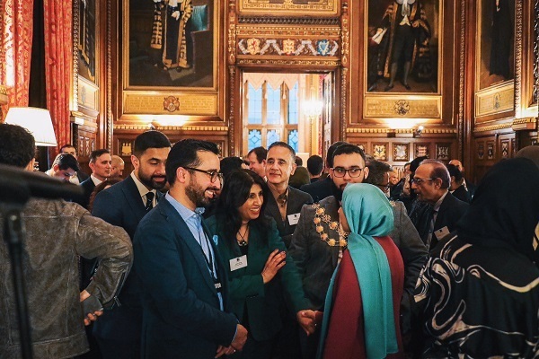 İngiliz Avam Kamarası’nda iftar yemeği
