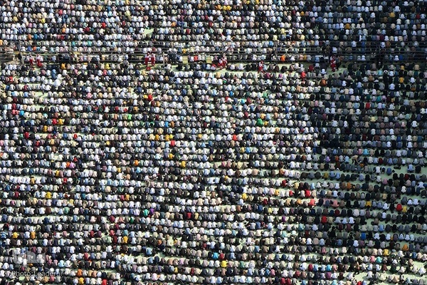 İnkılap rehberinin imametinde bayram namazı | Fotoğraf