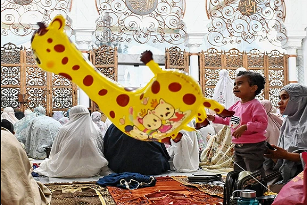 Ramazan ayında dünya çocukları + fotoğraf Ramazan ayında dünya çocukları + fotoğraf