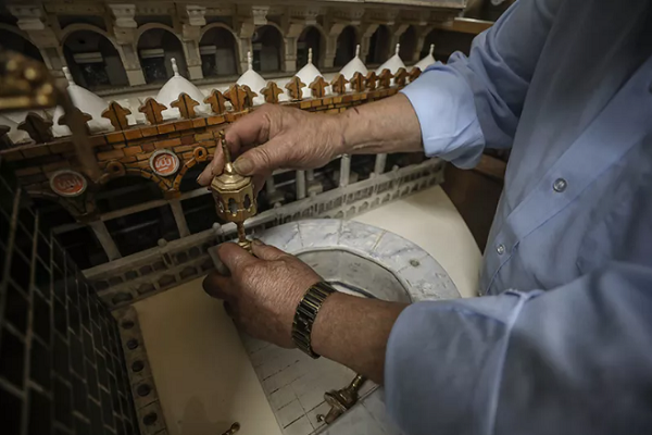 Ömrünün 6 yılını Kabe maketine adadı