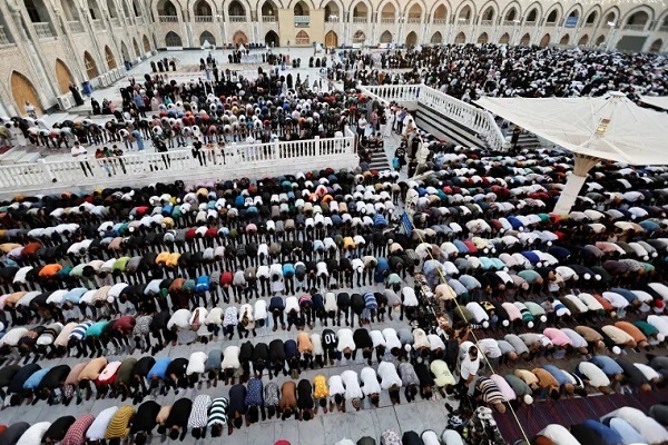 Dünyanın her köşesinden Kurban Bayramı namazından kareler + fotoğraf