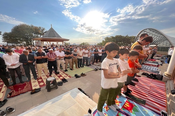 Dünyanın her köşesinden Kurban Bayramı namazından kareler + fotoğraf