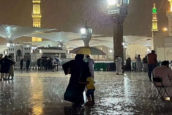 Mescid-i Haram ve Mescid-i Nebevi’de hacıların manevi atmosferi + video