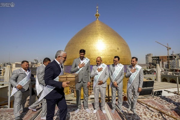 Hz. Ali'nin haremine Gadir bayrağı asıldı | Fotoğraf
