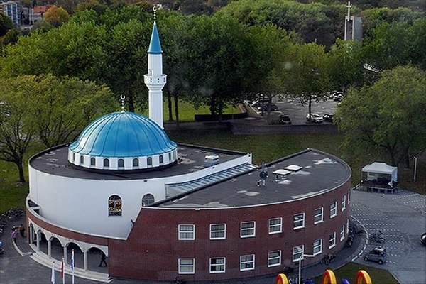 Hollanda'da İslamofobi artıyor