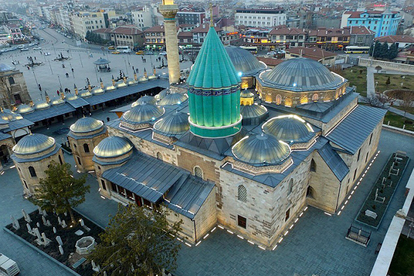 Dünyaca ünlü şair Mevlana bugün anılıyor
