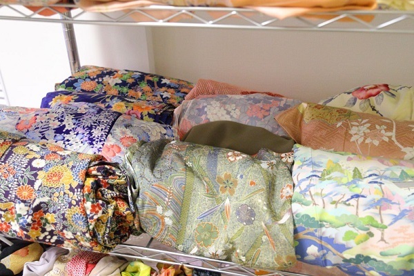 Japonya’da kimono-başörtüsü tasarımı