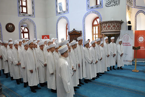 Şahin: Bir müminin Kur'an'dan mahrum kalması kadar acı bir şey olamaz