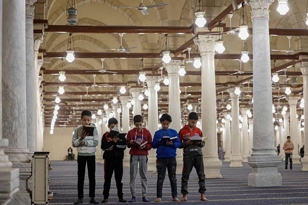 Endonezya'dan Mısır'a oruç tutanlar Kur'an hatim ediyor | Fotoğraf