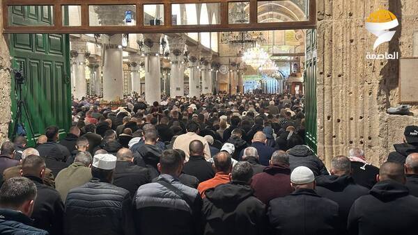 Ramazan ayının sonunda Mescid-i Aksa’da itikafa girenlerin atmosferinden kareler