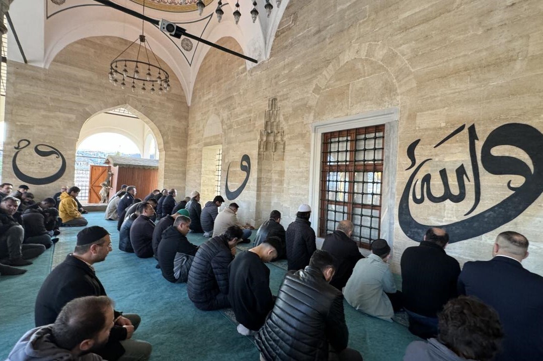 Ramazan Bayram'ı Türkiye'nin dört bir yanında coşkuyla kutlanıyor