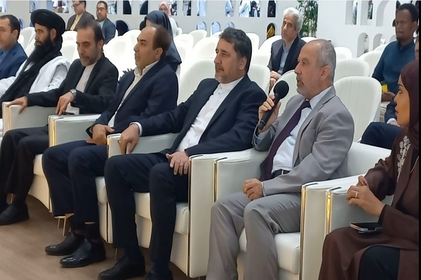 Katar’da  Meşhed Mushaf’ının sunumu  gerçekleşti