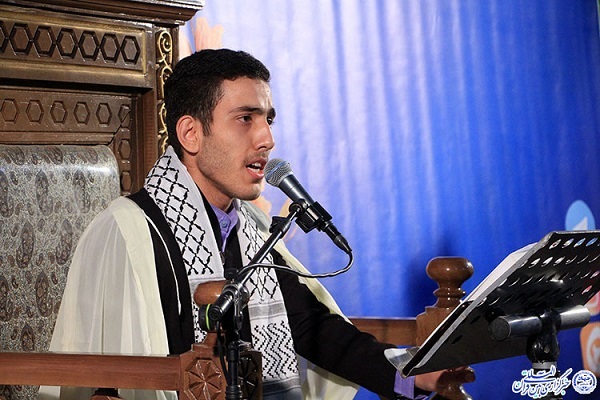İslam İnkılabı Rehberi'nin huzurunda Emir Hüseyin Enveri’nin Kur’an tilaveti