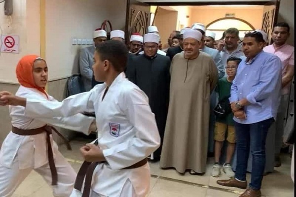 El Ezher Şeyhi çocuklar için çok amaçlı bir merkezin açılışını gerçekleştirdi
