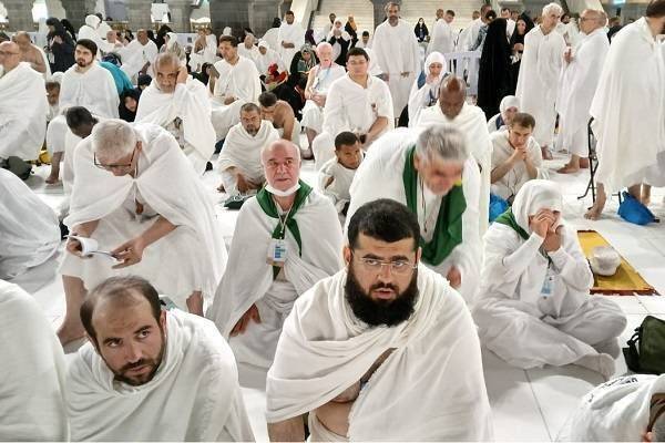 Zilkade ayının son gününde hacıların Beytul Haram’ı tavafı | fotoğraf + video