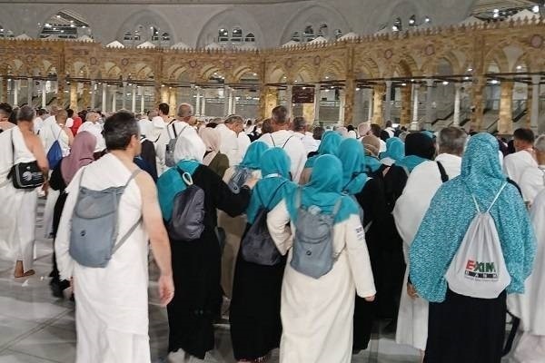 Zilkade ayının son gününde hacıların Beytul Haram’ı tavafı | fotoğraf + video