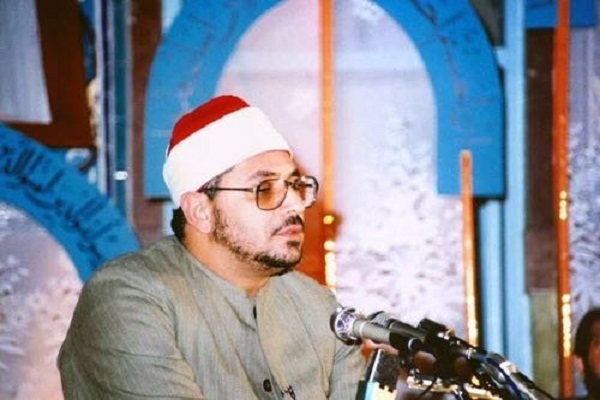 Şahat Muhammed Enver’in kalplere hitab eden yenilikçi kıraatı | video