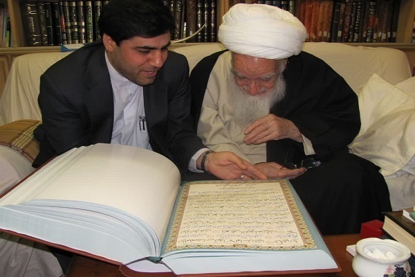 Kur'an-ı Kerim yazımında dünya rekorunun sahibinin Iqna ile röportajı