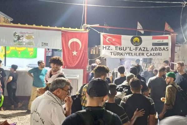 Erbain yürüyüşünde gökkuşağı renginde milyonlarca ziyaretçinin varlığı |fotoğraf