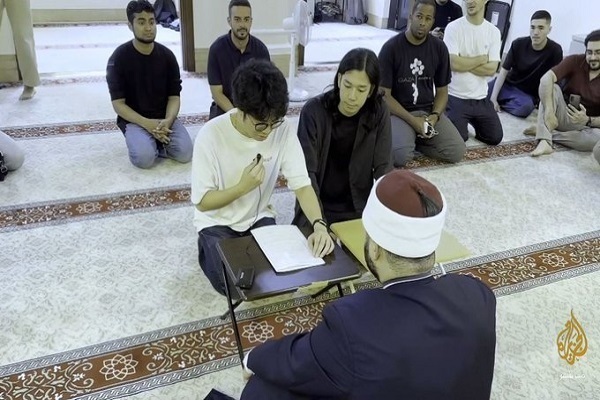 Japonya’daki Kobe camii ve seçkin konumu|video