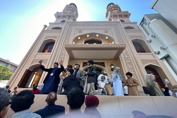 Japonya’daki Kobe camii ve seçkin konumu|video