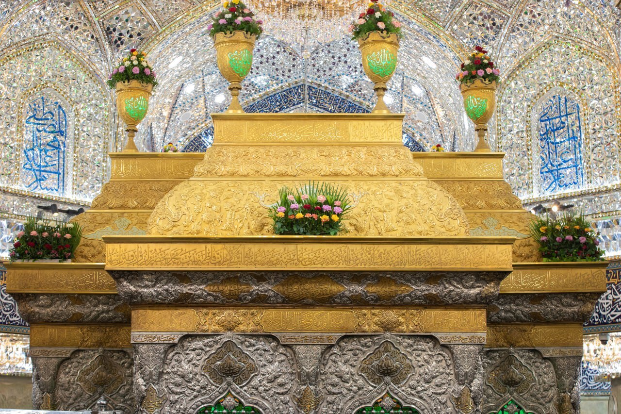 İmam Hüseyin Türbesi güllerle donatıldı |fotoğraf