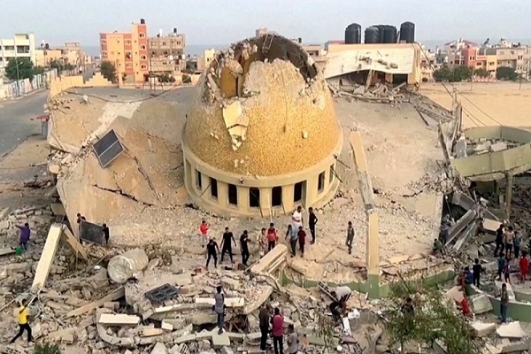 Gazze ‘de iki yıllık savaşın ardından asırlık cami ve minarelerden eser kalmadı