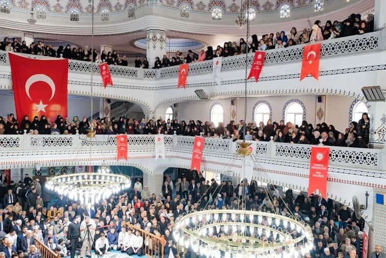 Kartal'da 54 hafız icazet aldı