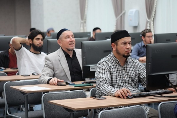 Kültürler ve medeniyetler arası diyalog platformu : Bulgaristan İslam Akademisi