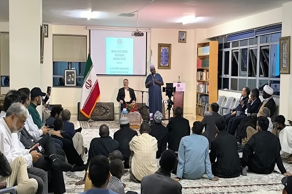 İranlı kâri Ahmed Ebul Kasımi Nairobi’de Müslümanlarla buluştu