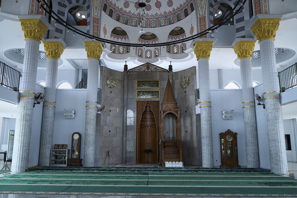 Cakarta’da turistlerin gözbebeği: El Fecri camii