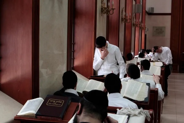İsrailli öğrencilerin Haredi okullarındaki zorlu yaşamı