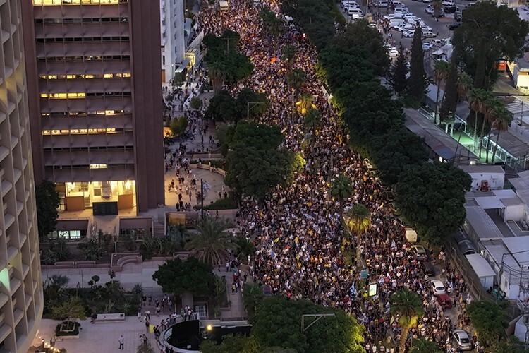 İsrail’de hükümet karşıtı genel grev ve protestolara katılanların sayısı 1 milyonu aştı