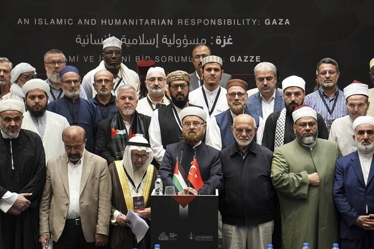 “İslami ve İnsani bir Sorumluluk : Gazze” konferansı çalıştaylarla sürüyor