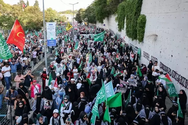 Dünyanın farklı ülkelerinde Filistin’e destek gösterileri düzenlendi
