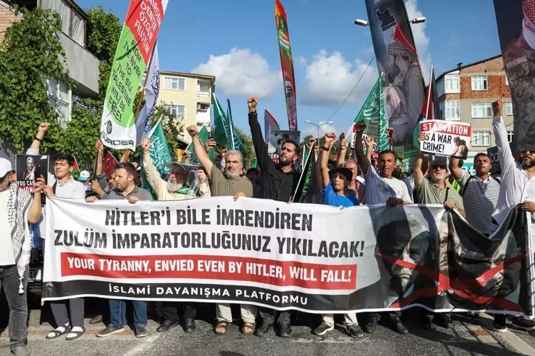 Dünyanın farklı ülkelerinde Filistin’e destek gösterileri düzenlendi