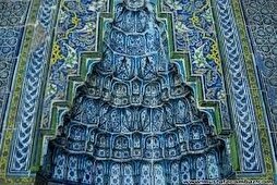 Edirne’deki Muradiye camii’nin çinileri ve kalem işleri ilk günkü orjinalliğini koruyor