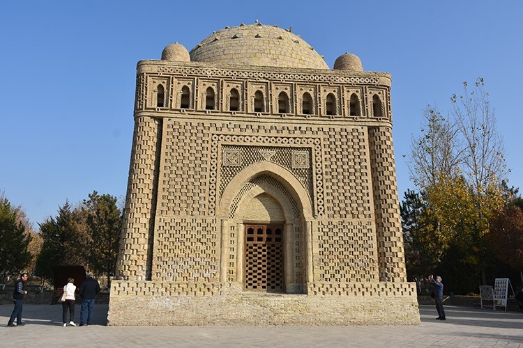 Özbekistan'ın zamanda yolculuğa çıkaran geçmişin ilim merkezi şehirleri: Buhara ve Hive